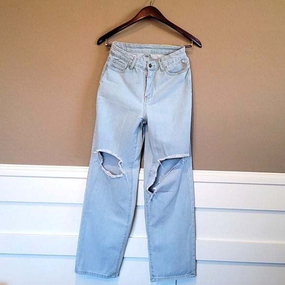 Wide Leg Distressed Jeans - Picture 1 of 6